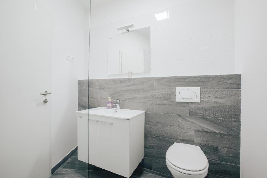 Apartment Center - Kersnikova ลูบลิยานา ภายนอก รูปภาพ